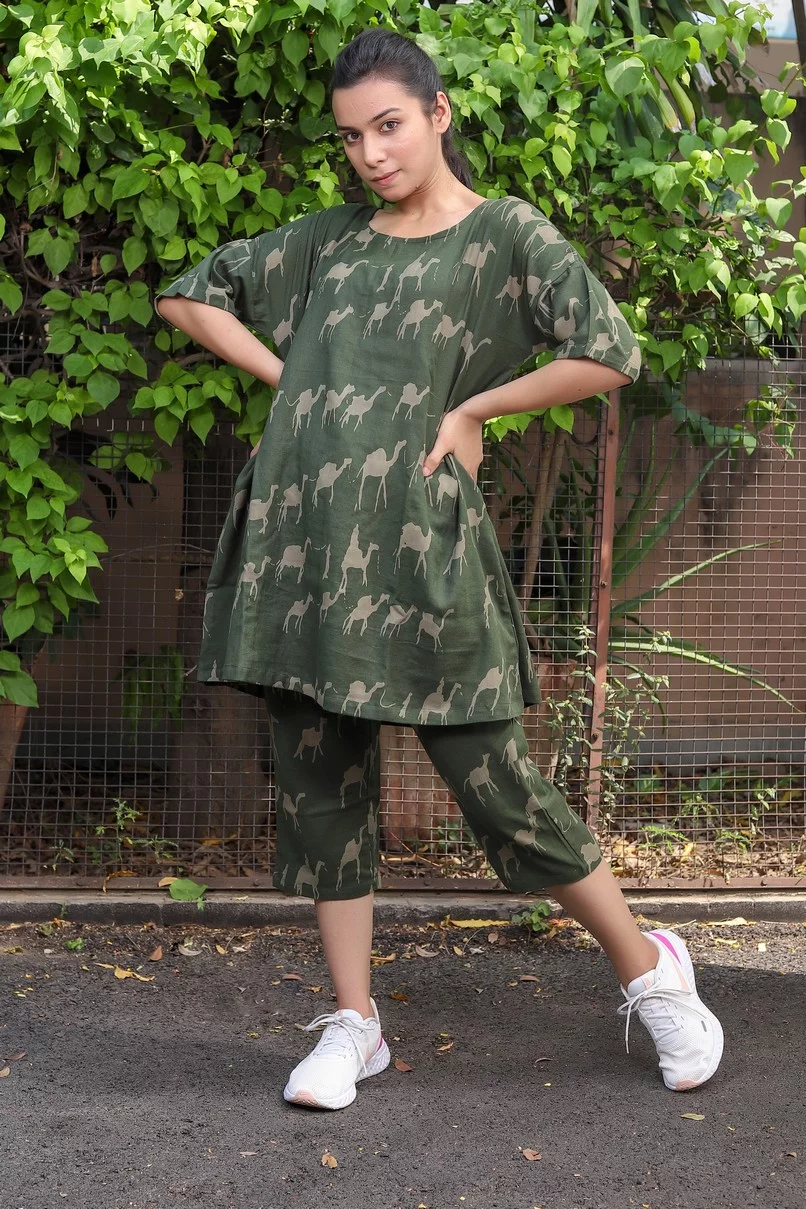 Art Nouveau Premium 740- slow sleepwear- Khaki (1)