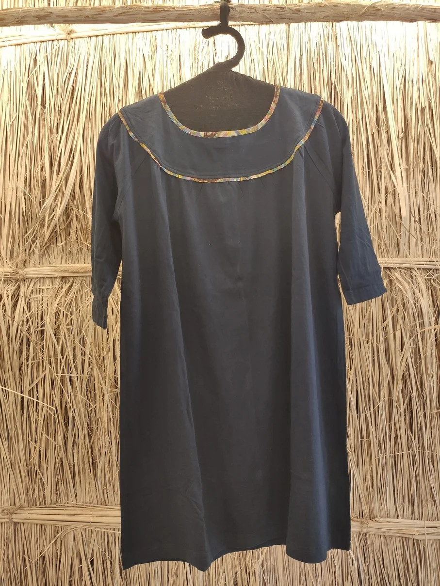 Art Nouveau ecconomy 836- slow tunics- Navy (1)