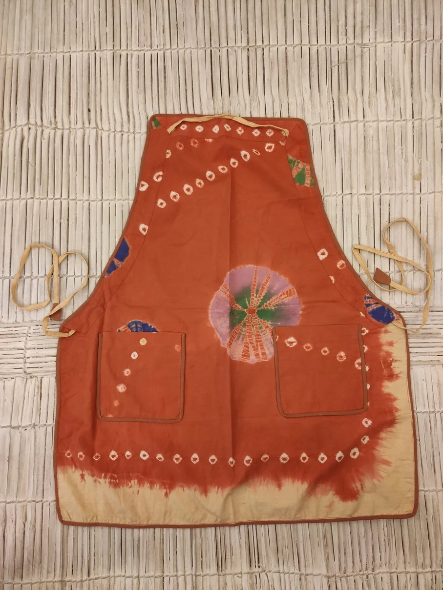 Craft 973- slow accessories- slow aprons- Orange (1)
