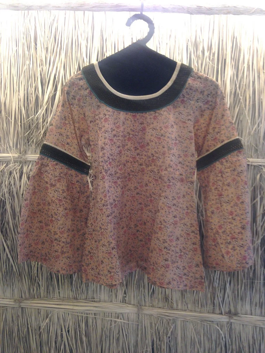 Art Nouveau Economy 1880-slow tops-lt. peach (1)