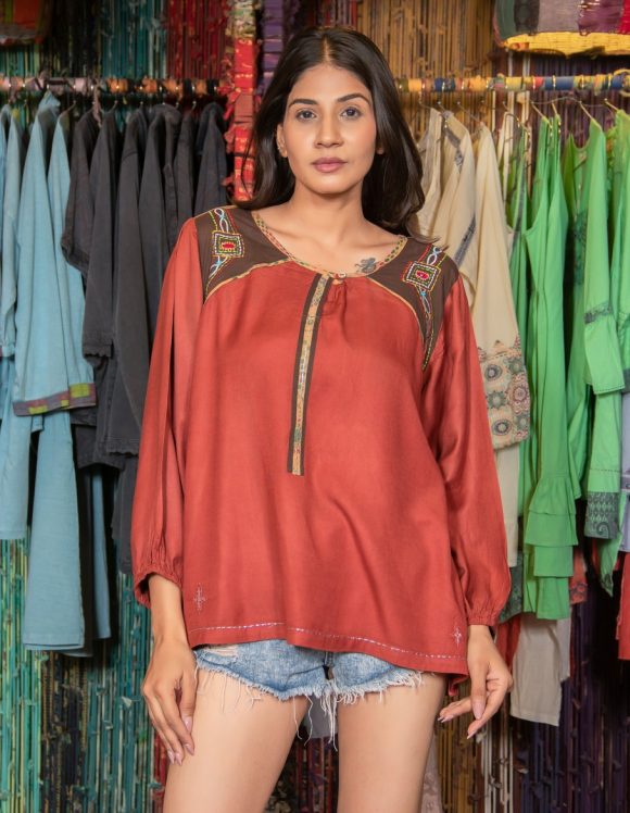 An Elegant Entrance To The Weekend Disco Party African Influence Bohemian Colourfully Embroidered Tunic Featuring Solid Colour Detailing