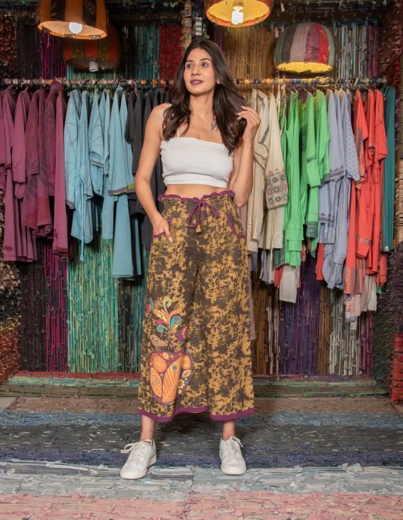 Just Breezing By The Colourful Morning Sky Spanish Influence BIRD PRINT MOTIVE Bohemian Palazzos Featuring Stylish Pockets And Shibori Design